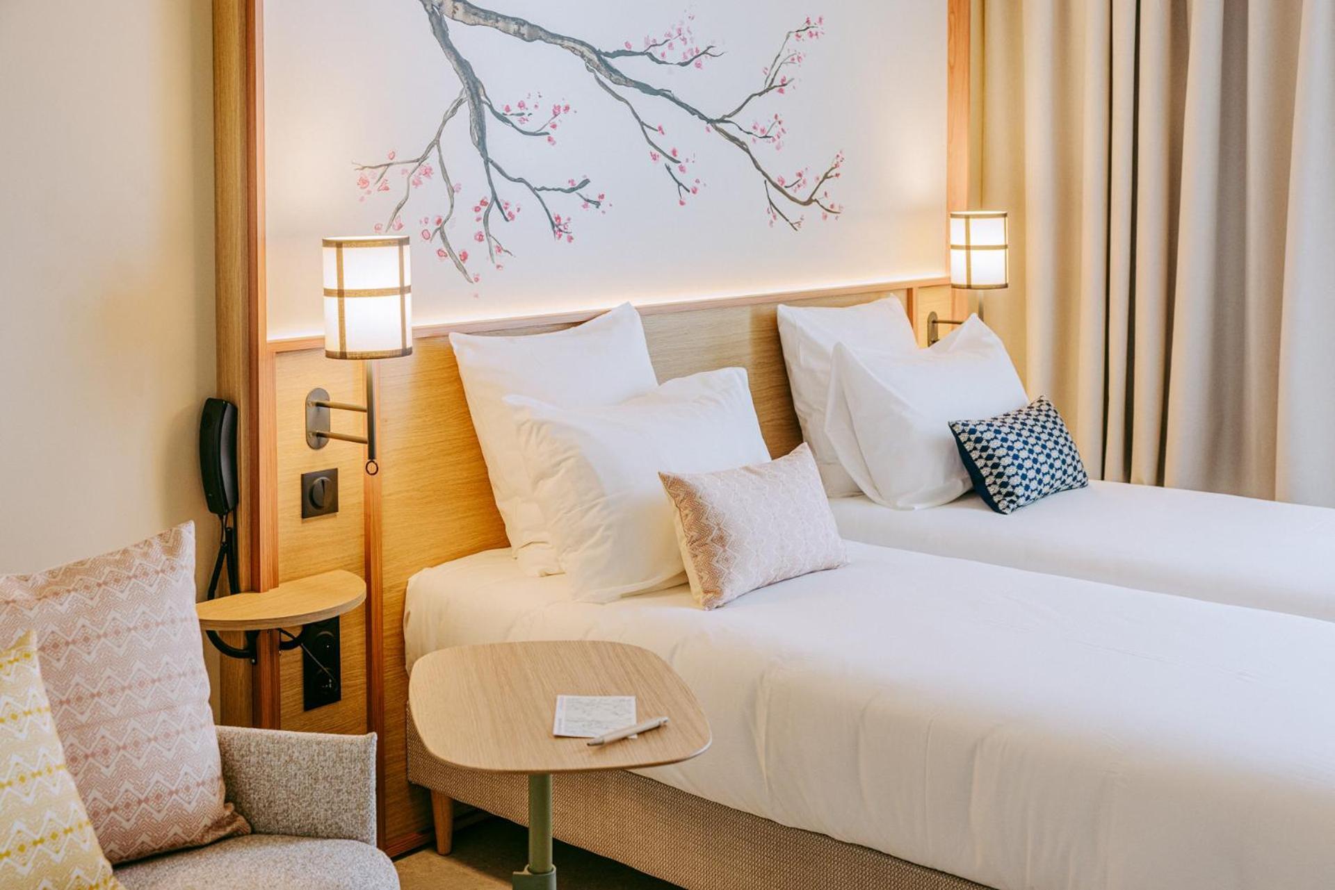 Sangha Toulouse Hotel Bagian luar foto